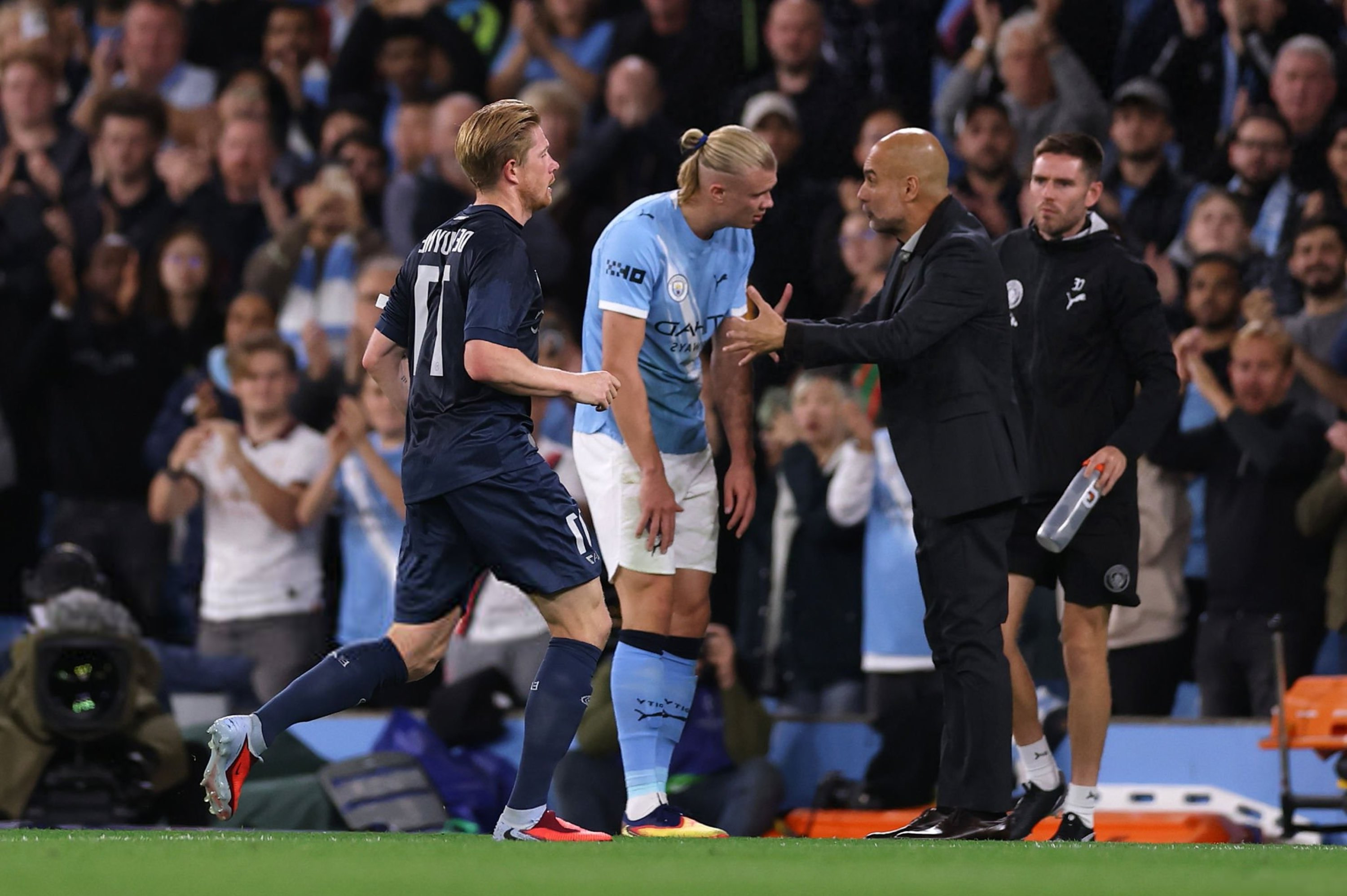 LOL台服安装教程-关于哈兰德在澳大利亚队比赛中势不可挡赛后阿森纳迎来里程碑，现场解说直呼：那不勒斯内部沟通备战意大利杯的信息